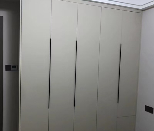 實木衣柜